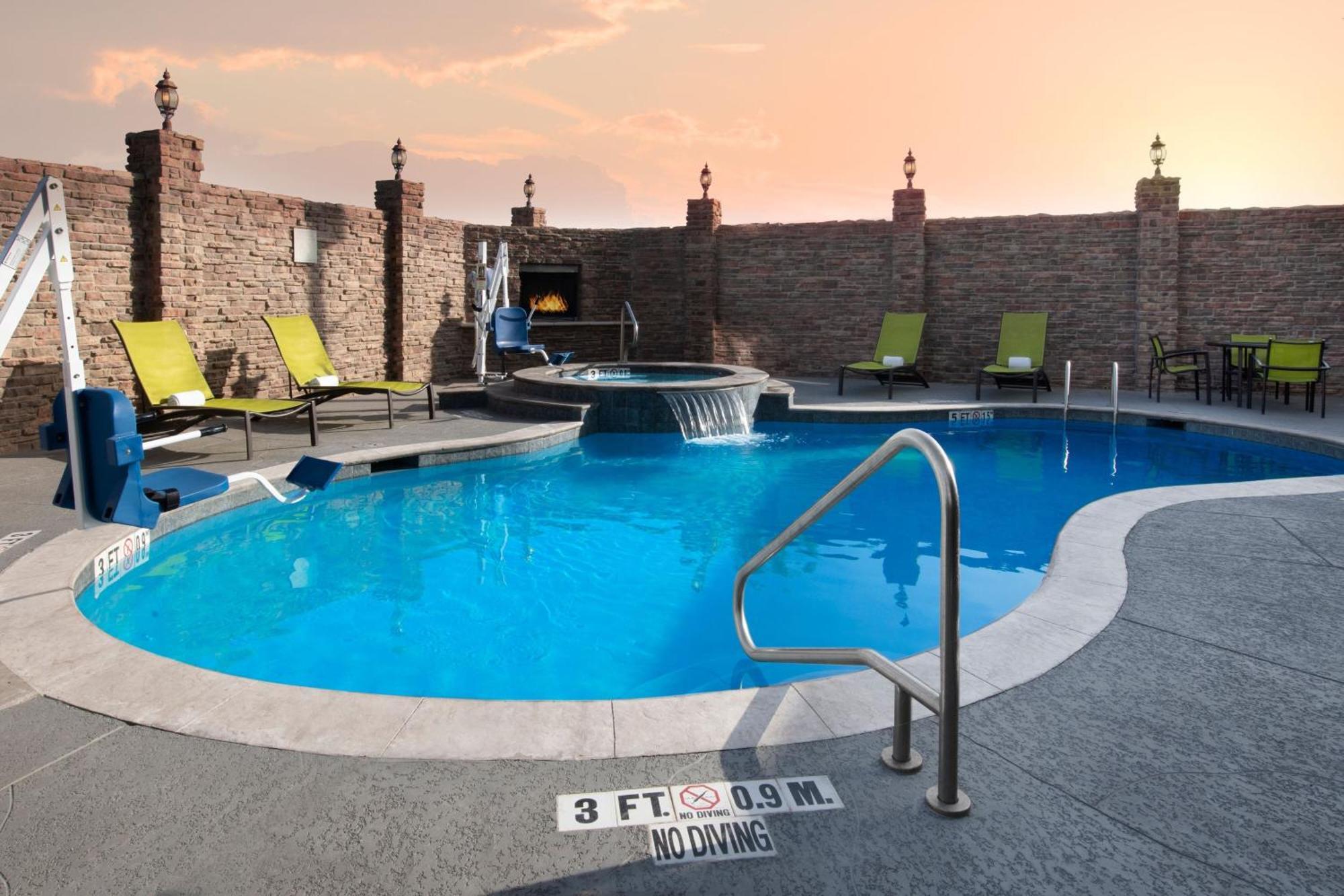 Springhill Suites By Marriott San Angelo Exterior photo